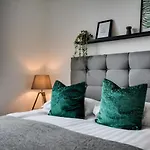 City View Apartment