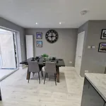 Corner House At L3