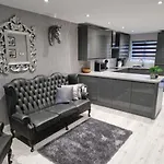 Corner House At L3