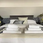 Room 4