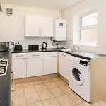 Liverpool City Centre House With Parking & Wifi By Amazing Spaces Relocations Ltd