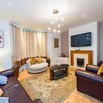 Holly Room