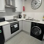 Hosted By Ryan - 2 Bedroom Apartment