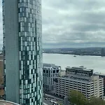 Central Liverpool Flat With Waterfront Views