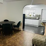 Liberty Inn Room With Sharing Toilet And Kitchen