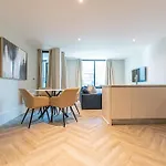 Luxurious 1 Bed - City View