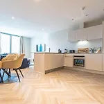 Luxurious 1 Bed - City View