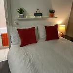 Cosy Chic Studio In Central Liverpool