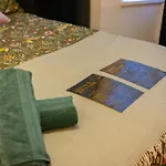 Cozy Rooms In Shared Accommodation Near Anfield Stadium With Parking And Wifi