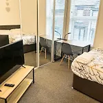 Chizy\'S Cozy Place