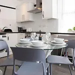 Bootle, Liverpool Modern 1Bed Ft