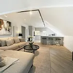 2 Bedroomed Apt By Sefton Park And Spire Hospital