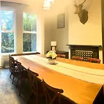 Lyndhurst - Victorian Villa With Heated Pool
