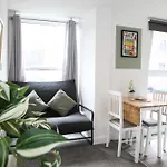 City Centre Short & Long Stay Apartment