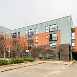 Kinetic Stays - Home From Home Apartments Liverpool - Easy Commute To All Popular Locations