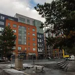 Sidemersey Livings- Convenient And Central 2-Bedroom Haven In L1
