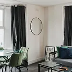 Lamara Flat 2, Liverpool