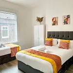 Cosy & Modern 4Bd House Near Anfield Stadium