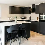 Host & Stay - The Pilgrim House