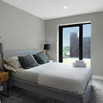 Luxury Dockside Apartment
