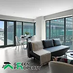 Luxury Dockside Apartment