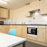 Albert Court