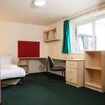 Albert Court