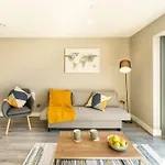 Apt 21 - Modern 2-Bedroom Gem
