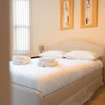 Casa Arkles - Next To Stadium - Free Parking