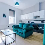 Stylish Apartment Located In The City Centre Of Liverpool