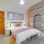 Stylish Stay! Near Anfield Stadium & City