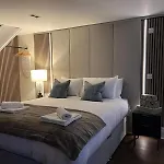 Bespoke One Bed Apartment By Sefton Park Sleeps 4