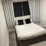 Spacious 2 Bedroom Apartment! City Centre