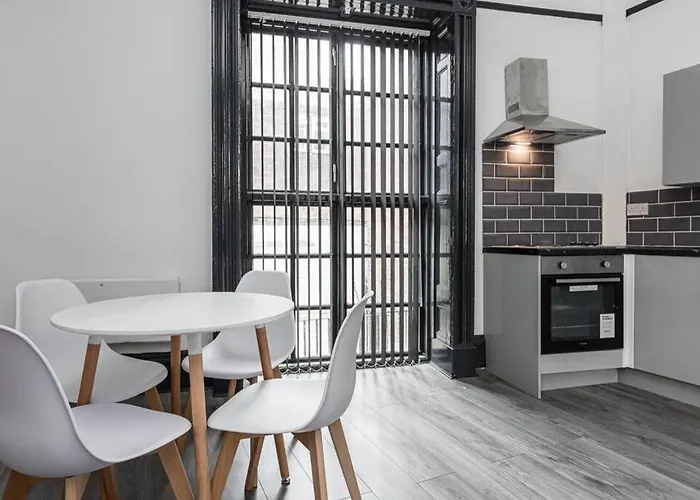 Magee Airbnb
