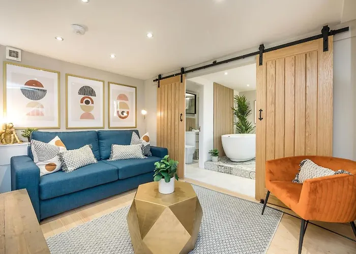 Host & Stay - The Georgian Coach House 1