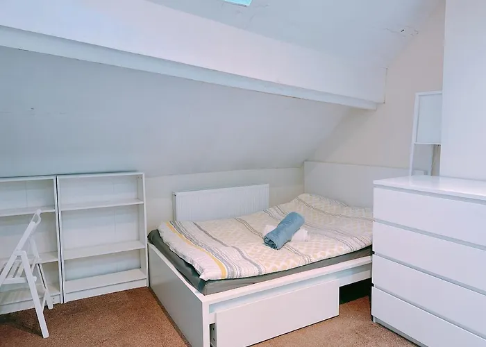 The Comfy Lofty Studio - R9
