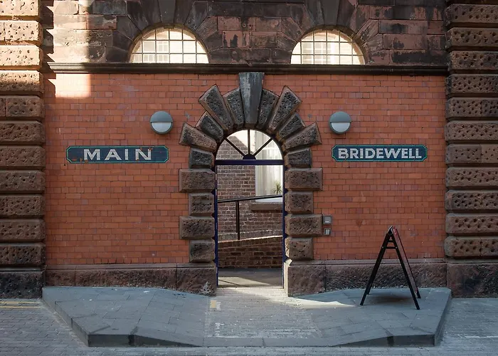 Caro Short Stay Main Bridewell