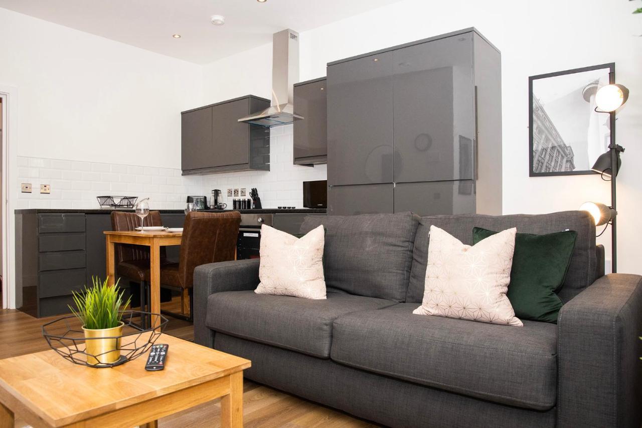 Apartment Sgt Peppers Mathew Street By Happy Days