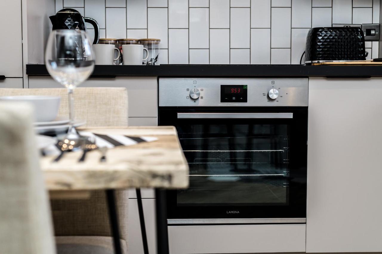Air Host And - Birchfield - Sleeps 10 Amazing Spacious House
