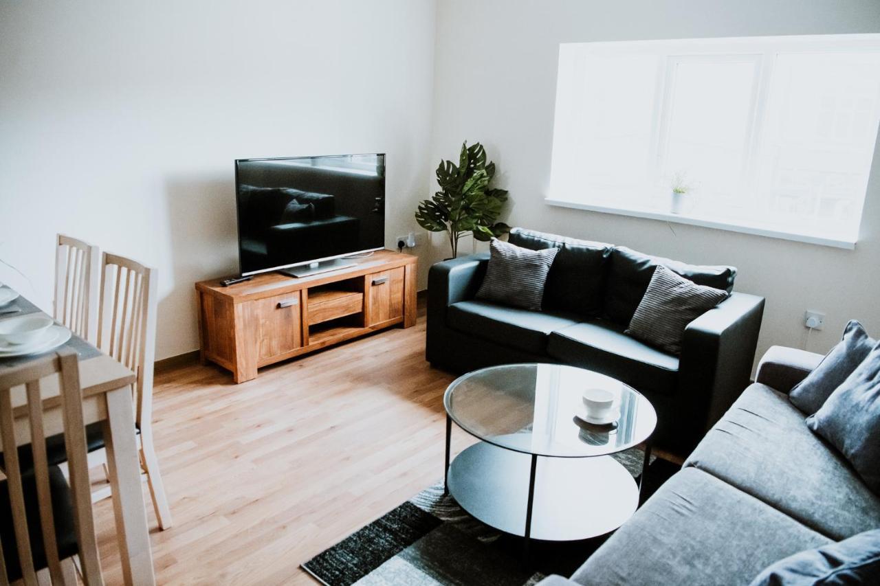 Flats Near Football Clubs Apartment *