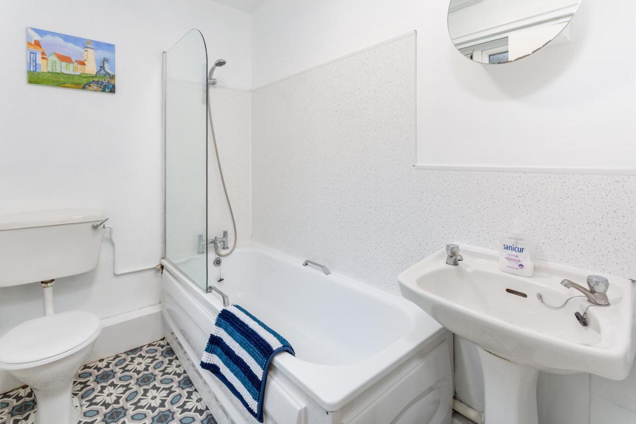 Apartment Comfortable Townhouse - Free Parking *