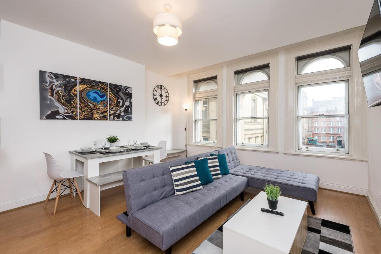 Superb Location, Lovely And Bright 2 Bed * Liverpool