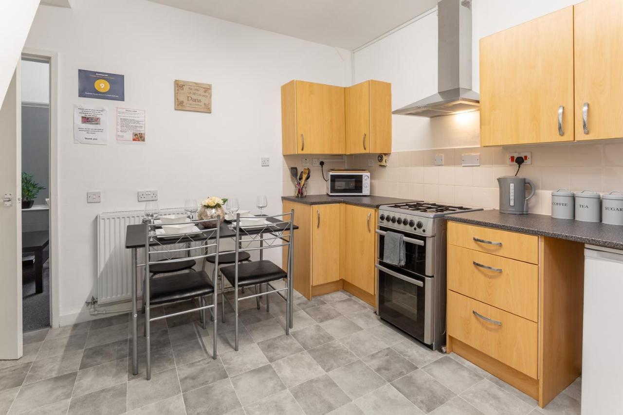 Apartment Comfortable Townhouse - Free Parking Liverpool