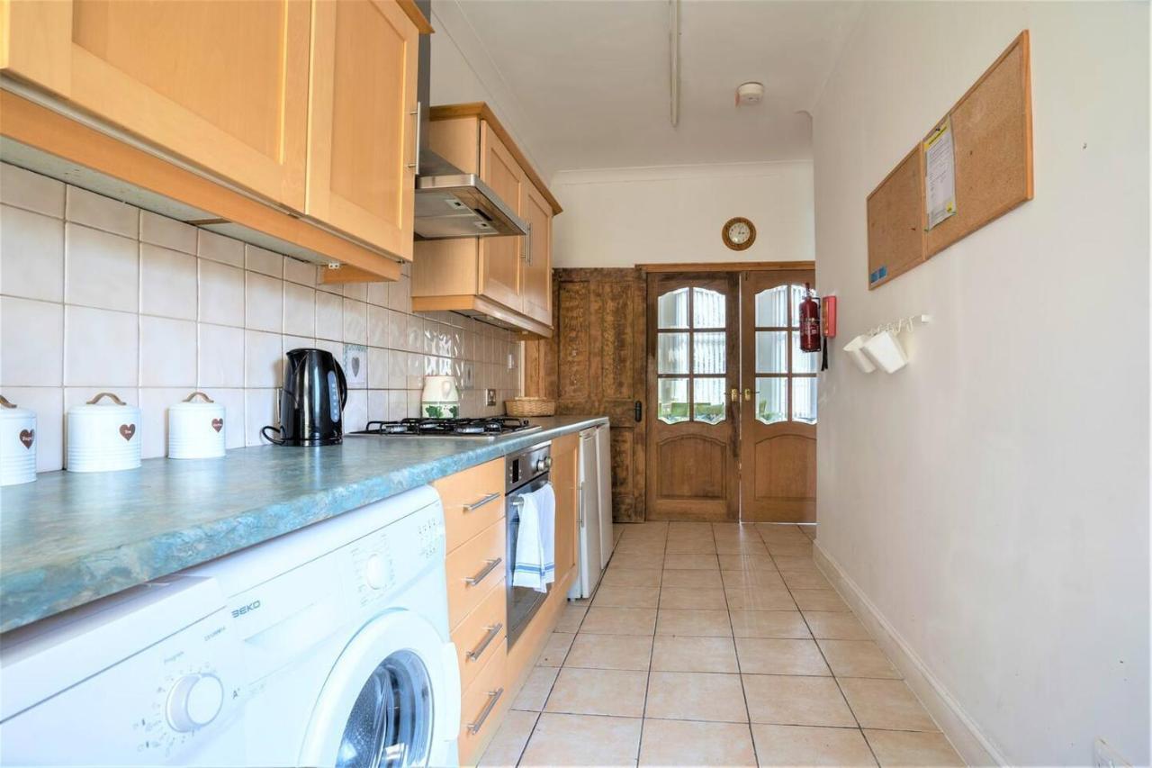 Charming 4-bed Pet Friendly House In Liverpool