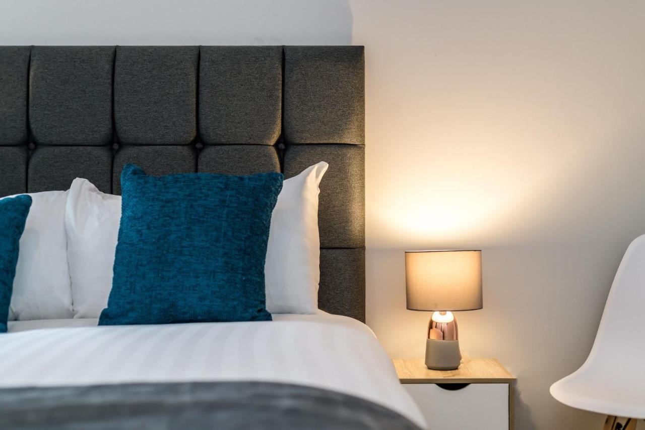 Superb Location, Lovely And Bright 2 Bed Liverpool