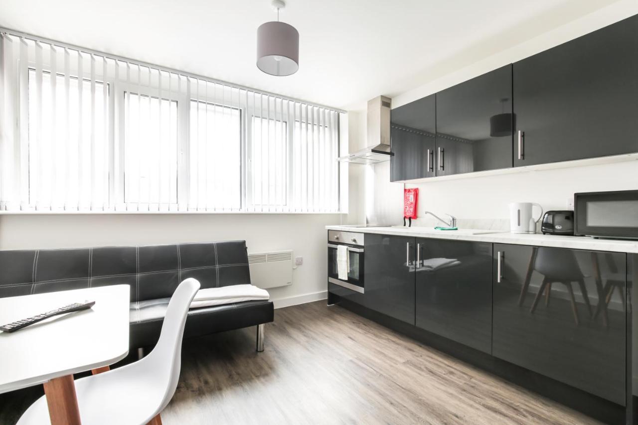 Stanley Street Apartment
