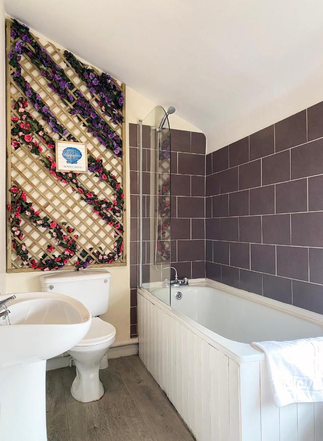 The Docklands Sa By Serviced Living Apartment