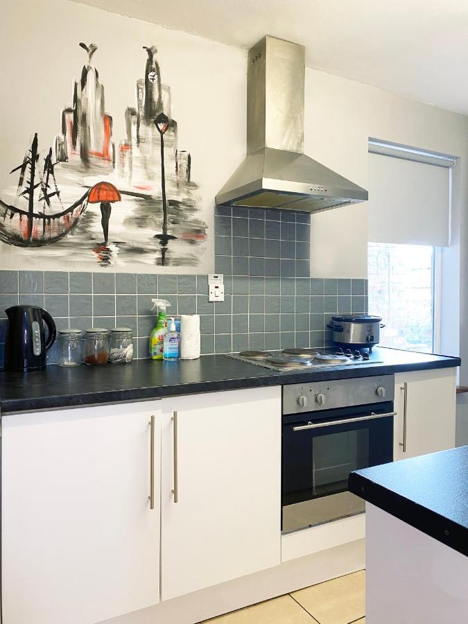 Apartment The Docklands Sa By Serviced Living *