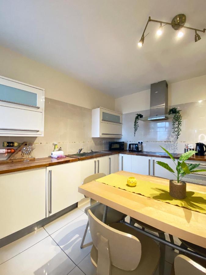 Apartment The Docklands 2 By Serviced Living