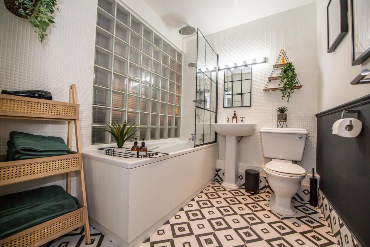 Proform Property Warehouse Apartment